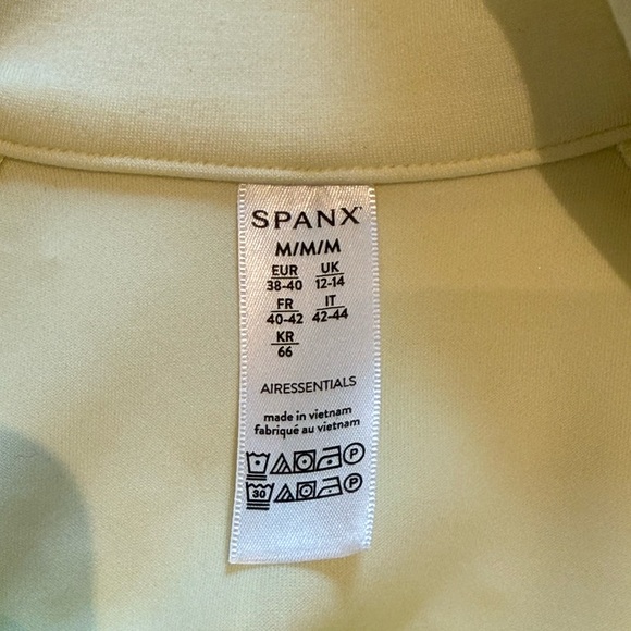 Nearly NEW Spanx AirEssentials Half Zip, Womens Med, yellow lemon lime - Picture 5 of 6